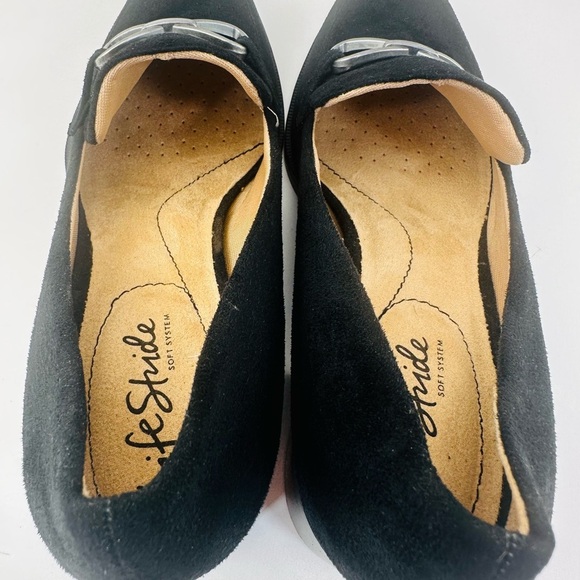 Life Stride Black Heels with Elegant Design - Picture 7 of 13